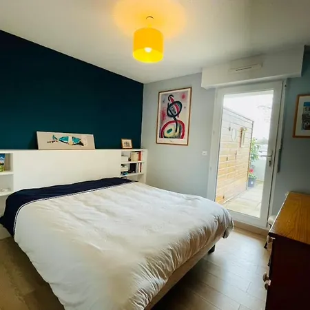50 M At Lakefront With Garden Balcony * La Rochelle (Charente-Maritime)